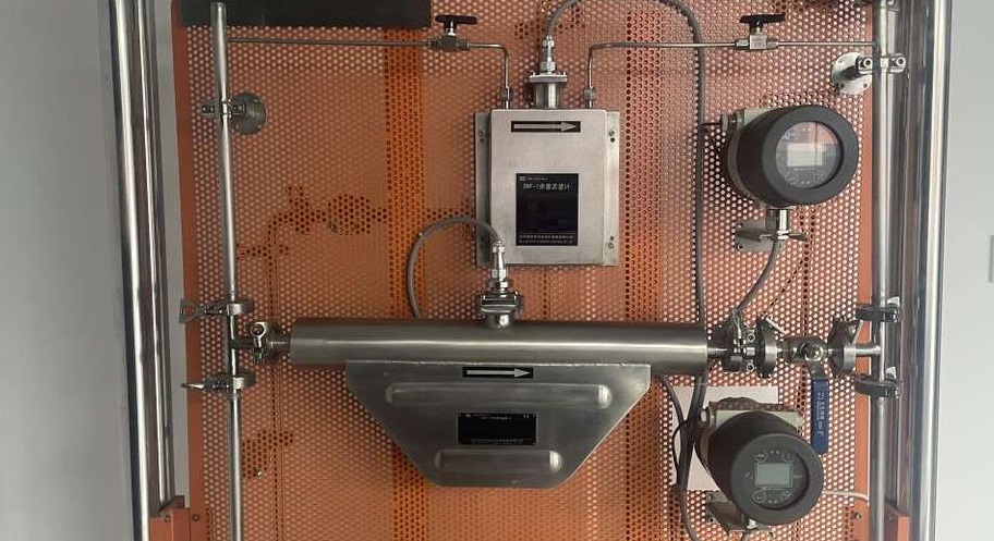 Medidores de vazão Coriolis para óleo alquídico